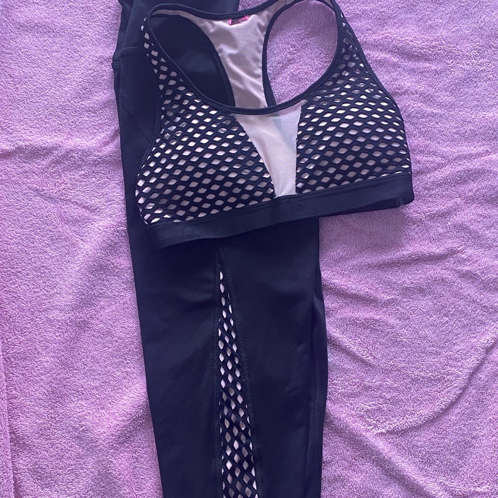 La Senza Workout Pants and Matching Sports Bra